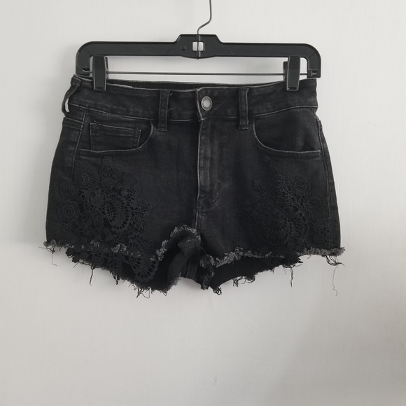 American Eagle Outfitters Pants - American eagle high rise shortie